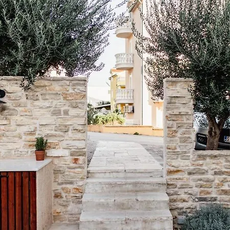 Olive Tree Apartments Apartment