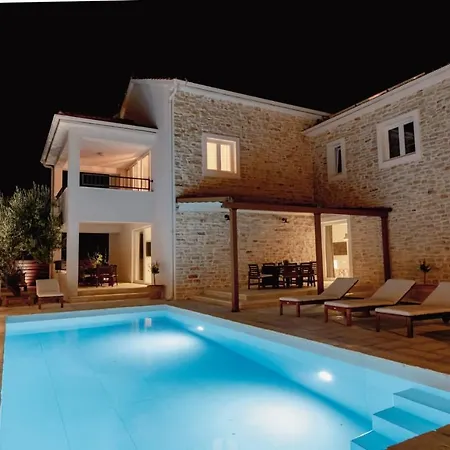 Olive Tree Apartments *