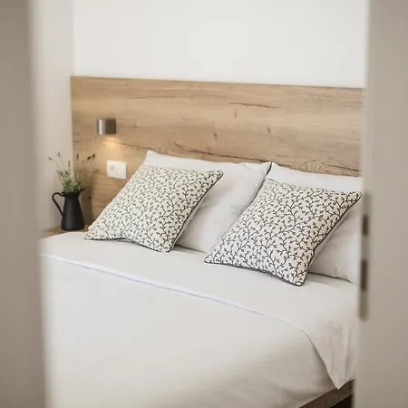 Olive Tree Apartments Vodice